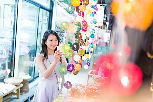 亚洲女性,购物,街边市场