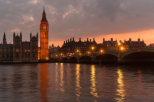 大本钟,威斯敏斯特宫,议会大厦,黄昏,世界遗产,威斯敏斯特桥,伦敦,英格兰,英国,欧洲