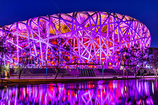 北京鸟巢国家体育场建筑夜景