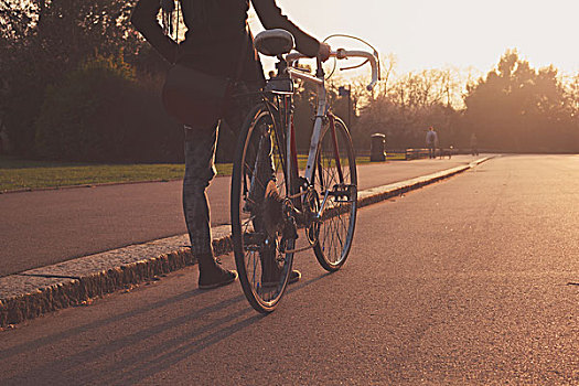 美女,站立,自行车,公园,日落