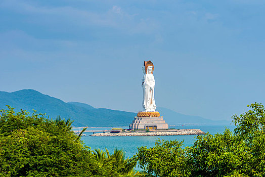 中国海南省三亚市南山露天观音