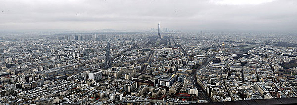 法国巴黎鸟瞰埃菲尔铁塔