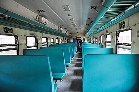 绿皮火车车厢照片图片