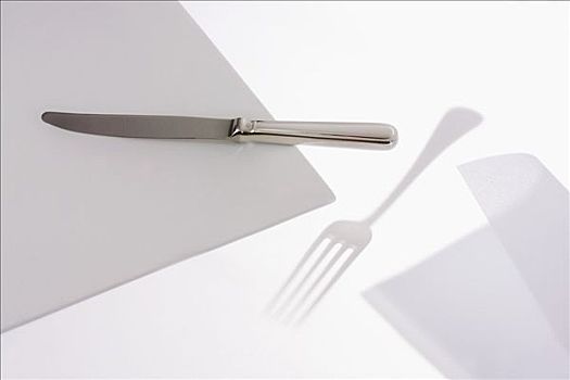 刀,叉子,餐巾