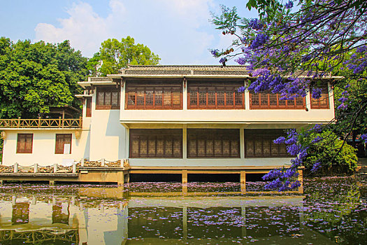 泸江公园的古建筑