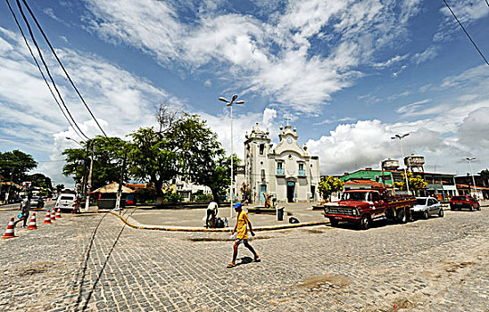 brazil,pernambuco,ilha,de,itamaraca,central,square,with,colonial,church