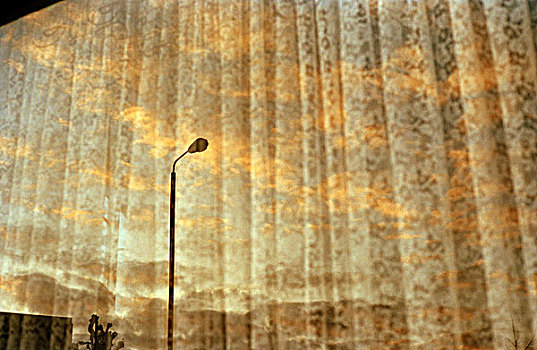 日落,反射,窗户,网,帘,展示,街道,场景,伦敦,英国