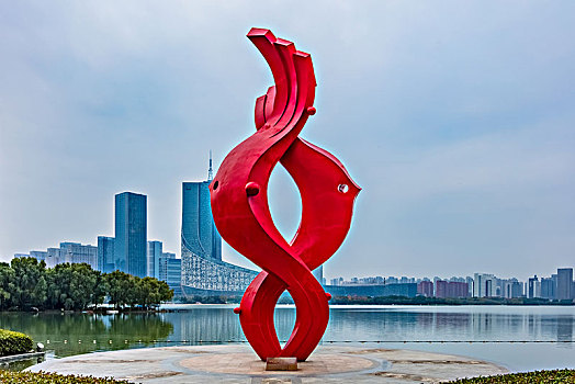 安徽省合肥市天鹅湖鱼水情雕塑建筑景观
