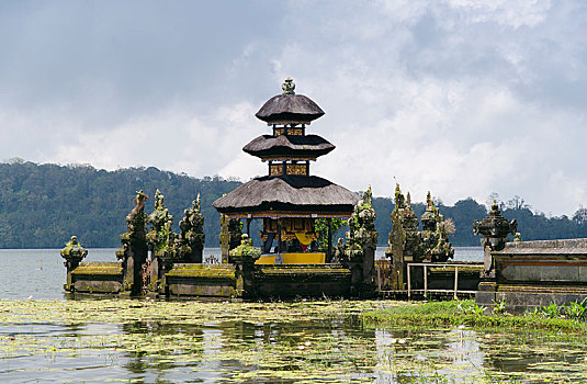普拉布拉坦寺,庙宇,布拉坦湖,巴厘岛,印度尼西亚,亚洲