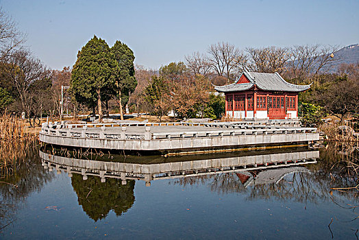 江苏南京钟山红楼艺文苑