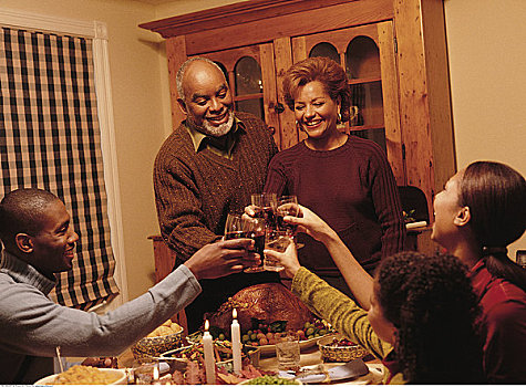 家庭,祝酒,玻璃杯,感恩节,晚餐,桌子