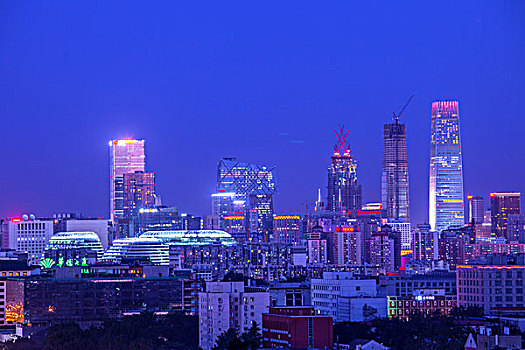 夜幕降临前的北京cbd