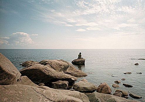 一个,男人,坐,石头,海洋