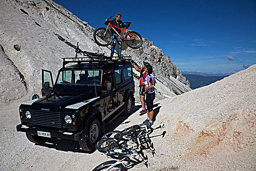 山,自行车,骑手,装载,峡谷,威尼托,南蒂罗尔,意大利,欧洲