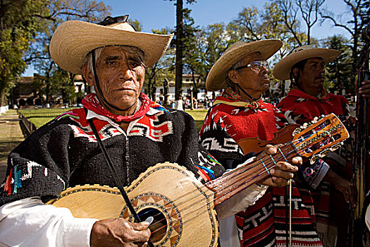 音乐人,跳舞,老人,巴兹瓜罗,米却阿肯州,墨西哥,北美