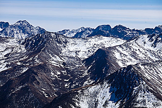 四川阿坝州小金四姑娘山,盘山公路