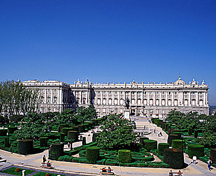 马德里皇宫,房子