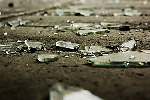 碎玻璃,老,脏,大理石地板