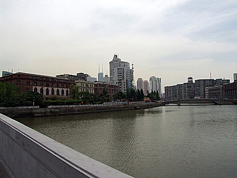 上海苏州河上海博物馆