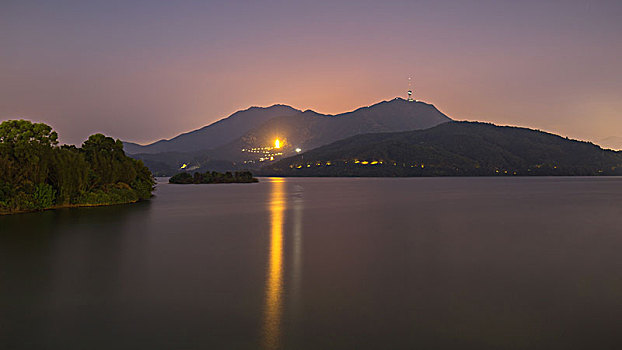 深圳东湖水库夜景