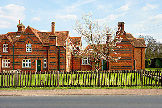 传统,红砖,房子,春天,白天,温莎公爵,伯克郡,英格兰