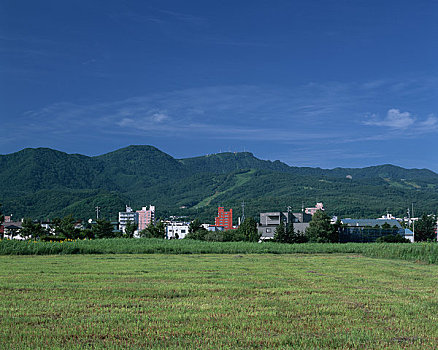 山,区域