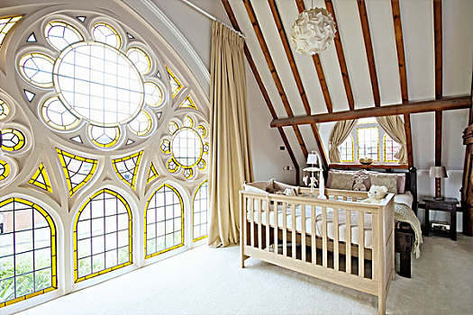卧室,倾斜,天花板,小床,脚,双人床,华美,圆花窗,彩色玻璃,教堂