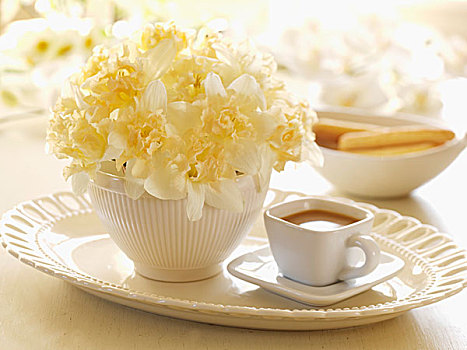 碗,花,一杯咖啡,大浅盘