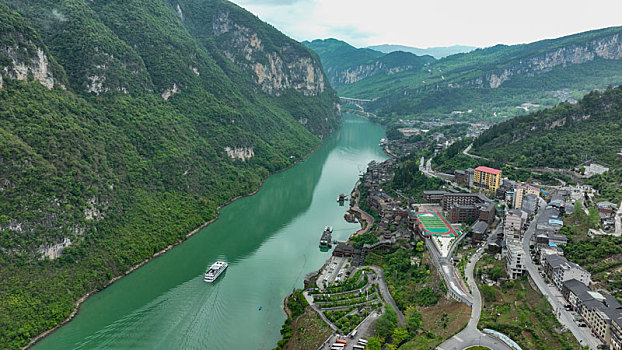 重庆酉阳,乌江画廊精品线路旅游开始升温