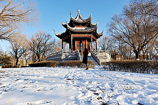 雪后古建美如画