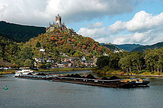 渡船,摩泽尔,河,正面,科赫姆,城堡,莱茵兰普法尔茨州,德国,欧洲