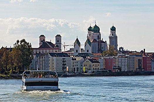 游船,多瑙河,正面,老城,帕绍,巴伐利亚,德国