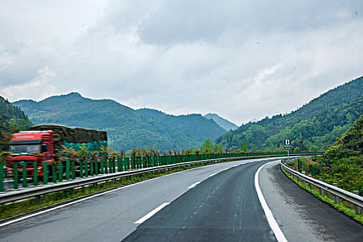 重庆至长沙g5536高速公路