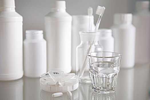 水杯,牙刷,玻璃,罐,药瓶,背景