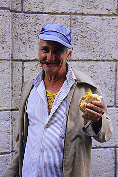 古巴,老哈瓦那,街景,男人,雪茄,三明治