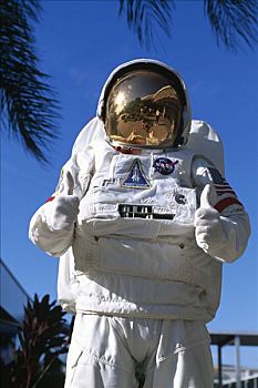 宇航员,两个,竖大拇指,肯尼迪航天中心,卡纳维拉尔角,佛罗里达,美国