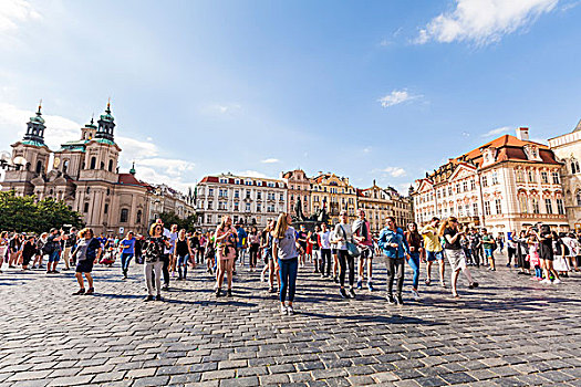 布拉格,老城,老城广场,跳舞,人群,旅游