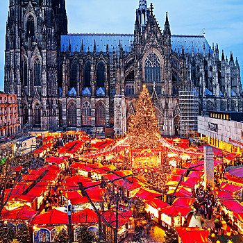 圣诞市场,科隆大教堂,晚上,科隆,北莱茵威斯特伐利亚,德国,欧洲