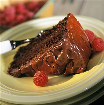 巧克力蛋糕,树莓