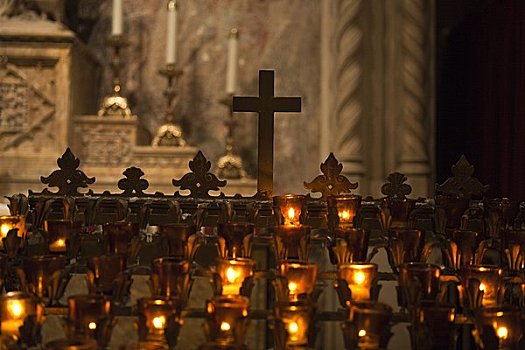 祈祷,蜡烛,圣帕特里克大教堂,曼哈顿,纽约,美国