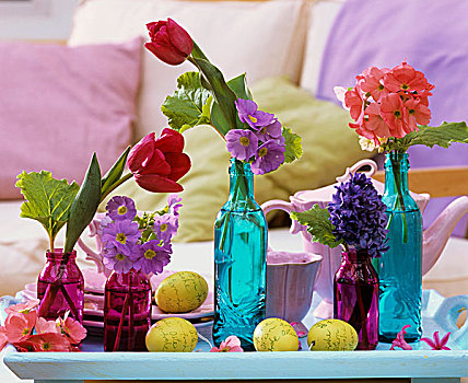 有色玻璃,瓶子,春花,复活节彩蛋