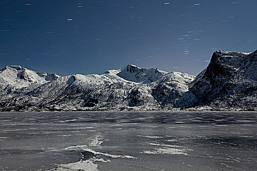 冰冻,湖,山,夜晚,罗浮敦群岛,挪威,欧洲