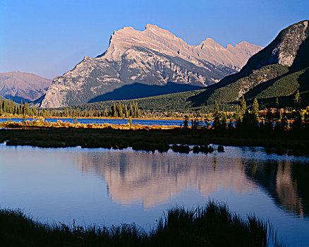 加拿大,艾伯塔省,班芙国家公园,西北地区,伦多山,反射,维米里翁湖,大幅,尺寸
