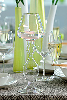 照亮,茶烛,玻璃杯,烛台,正面,花瓶,葡萄酒杯,桌上