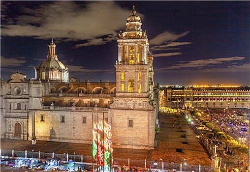 城市教堂,佐卡罗,墨西哥城,夜晚