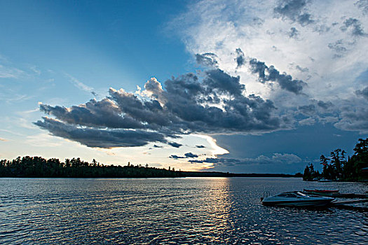 云,上方,湖,木头,安大略省,加拿大