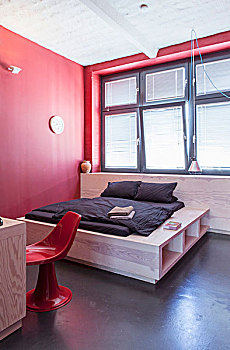 红色,简约,卧室,风情,双人床,优雅,储藏设计,仰视,窗户