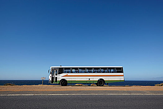 巴士,海洋