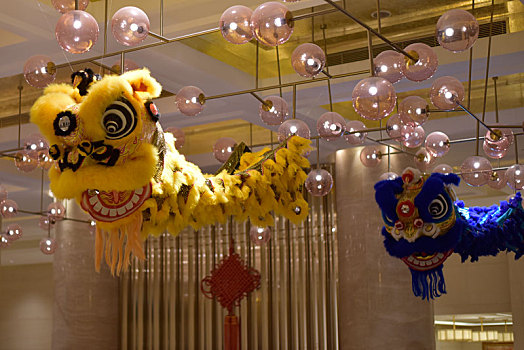 中华舞狮主题的吊饰