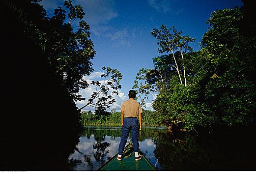 站立,男人,河船,亚马逊盆地,厄瓜多尔
